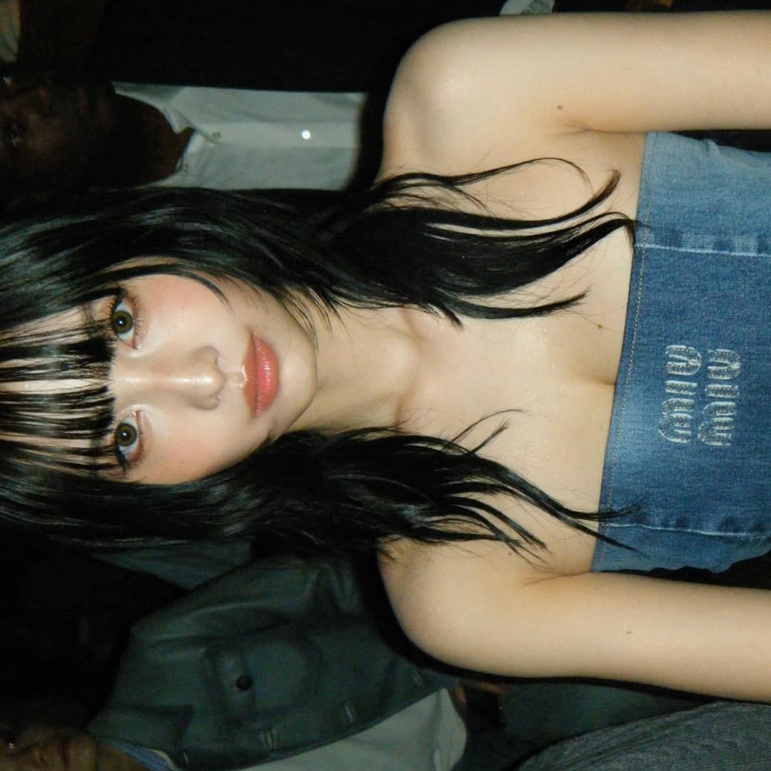 모모 (TWICE) 최근 활동샷