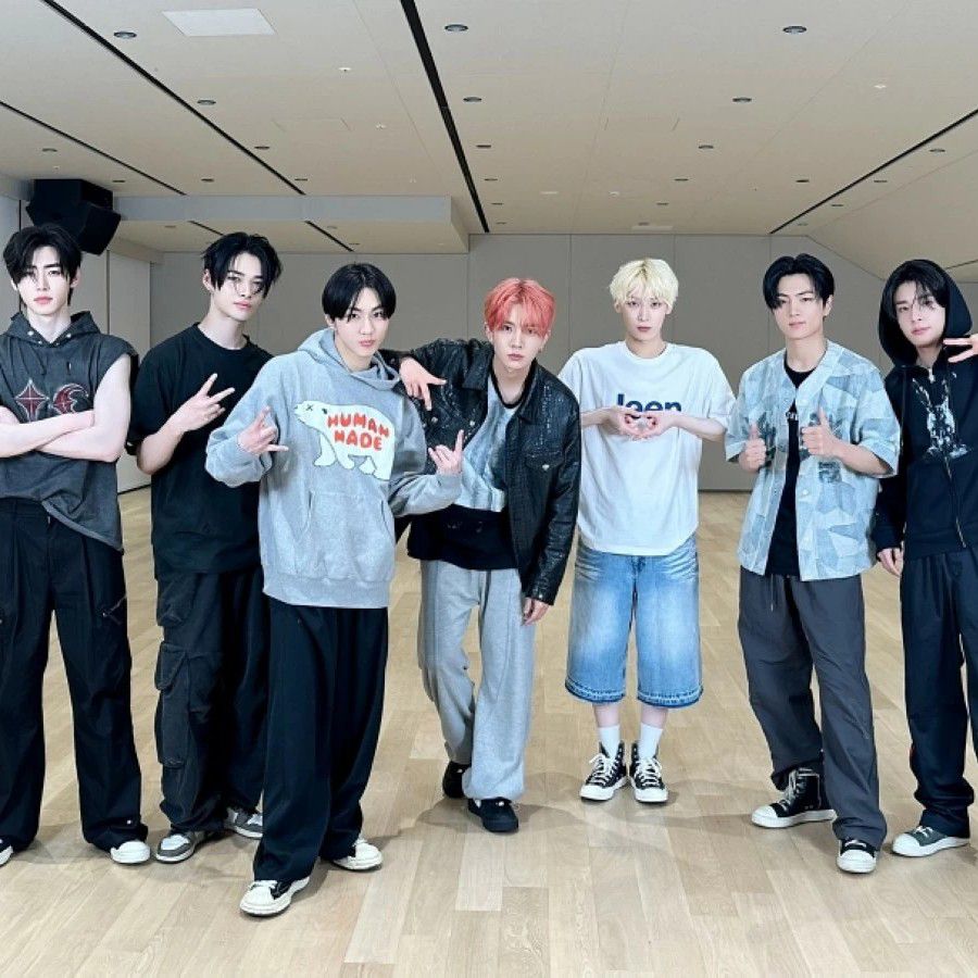 Behind-the-scenes cut of ENHYPEN