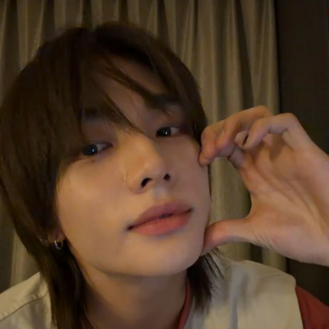 Behind-the-scenes cut of Hyunjin (Stray Kids)