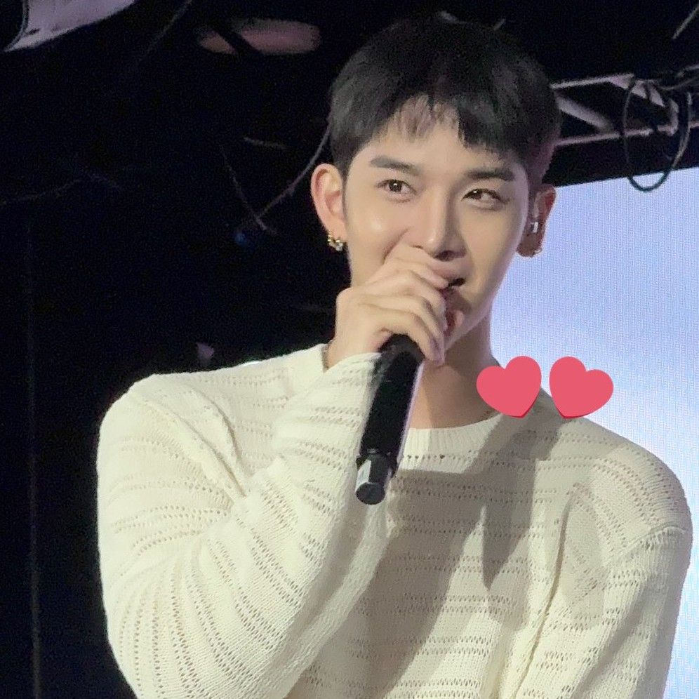 Latest photo of Bae Jinyoung