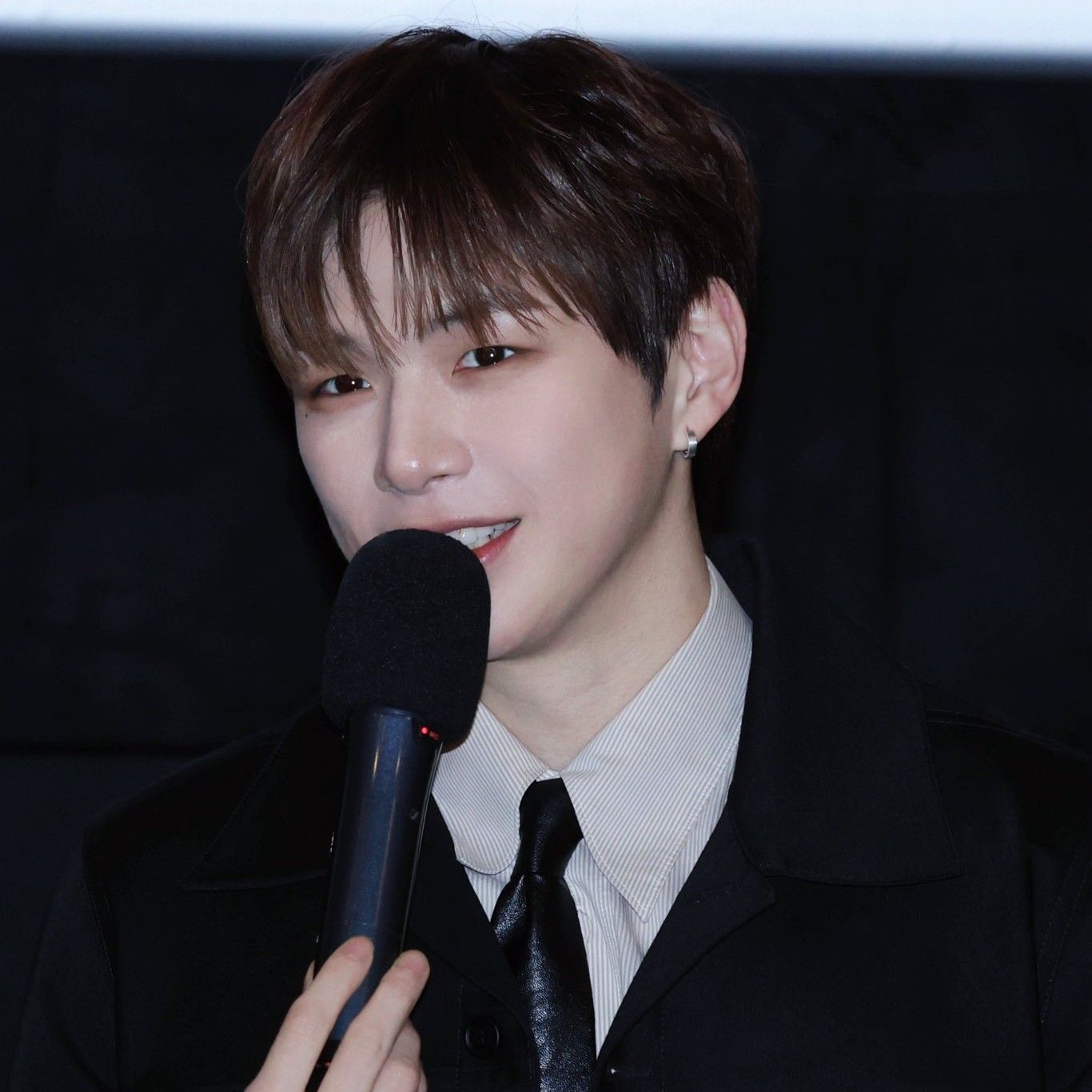 강다니엘 최근 활동샷