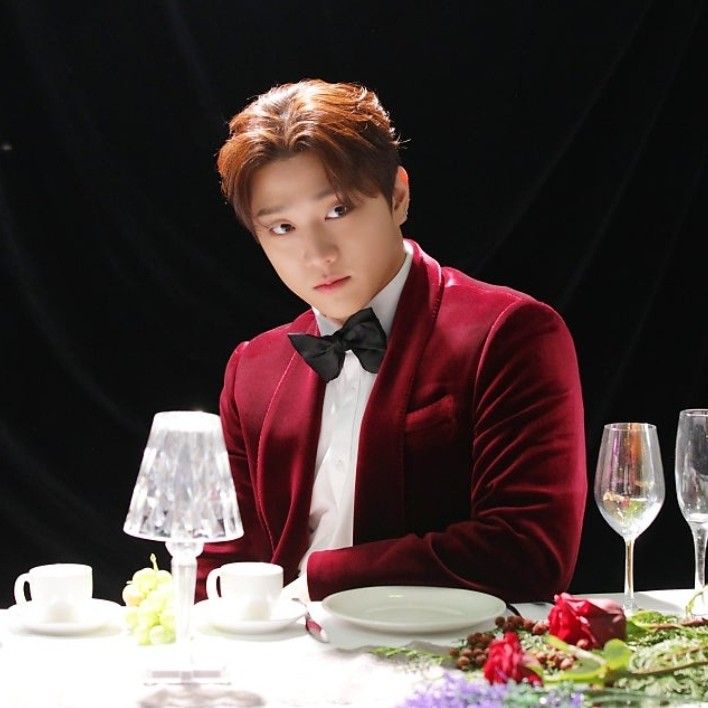 Behind-the-scenes cut of Hong Joochan (GoldenChild)