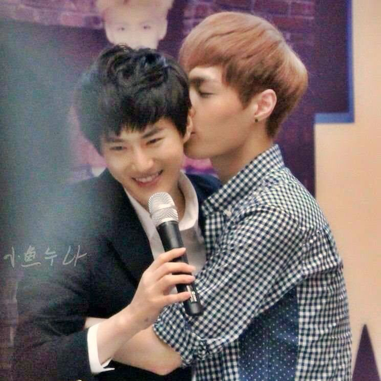 Latest photo of Lay (EXO)