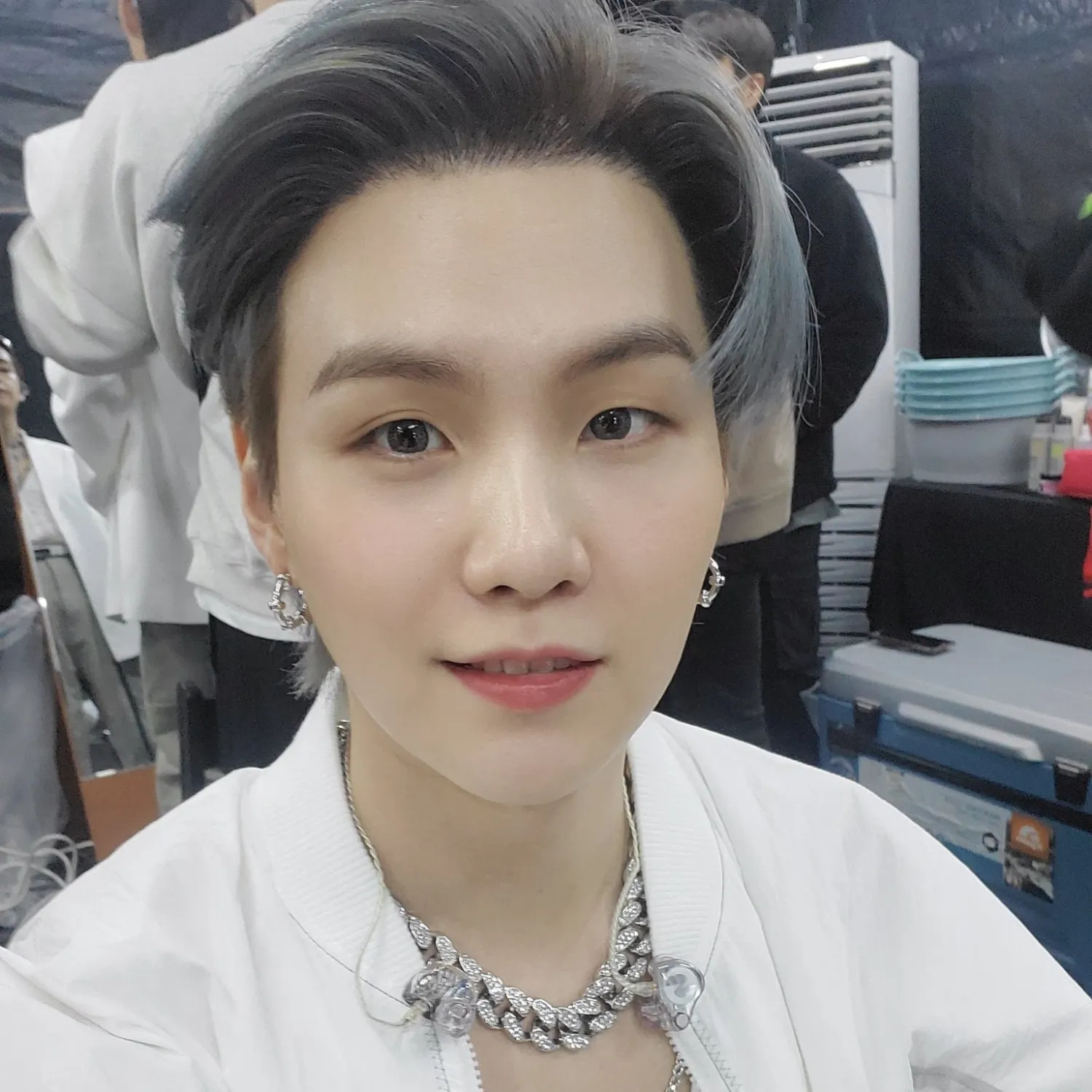 Potret di balik layar SUGA (BTS)