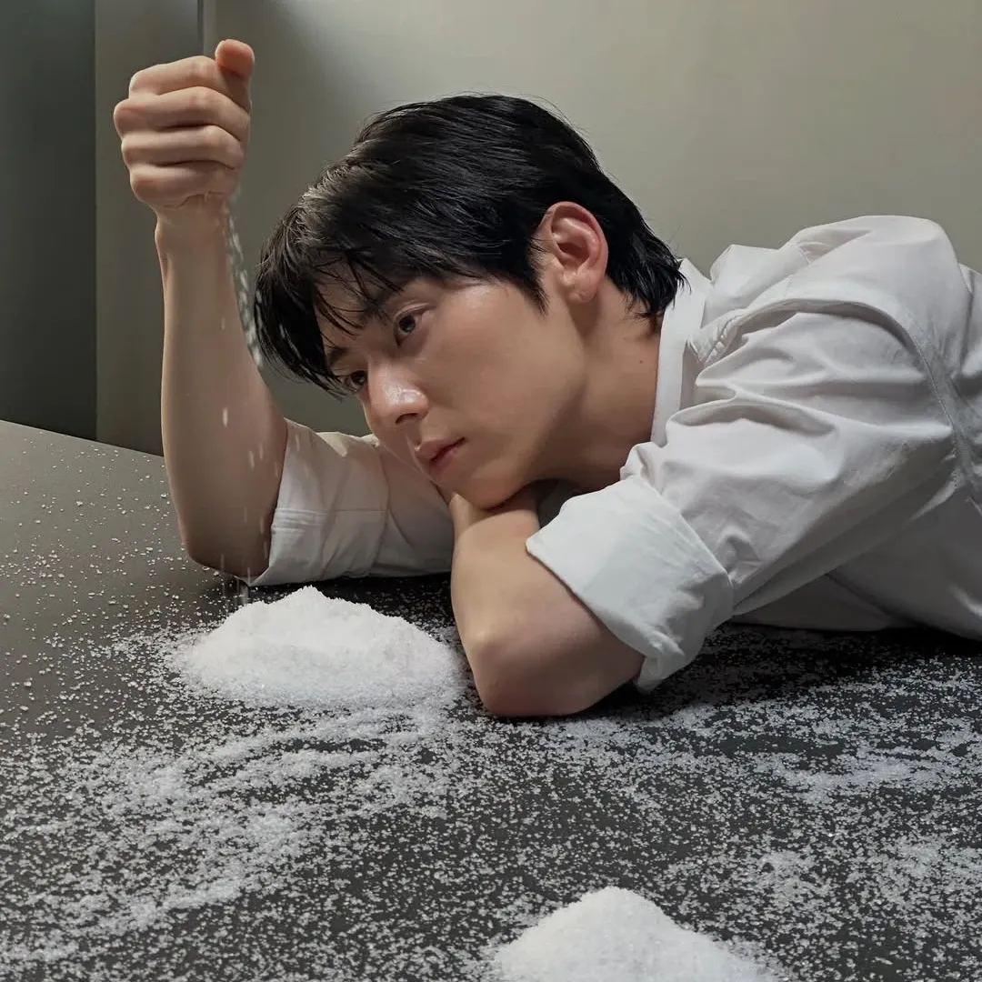 황민현의 비하인드 컷