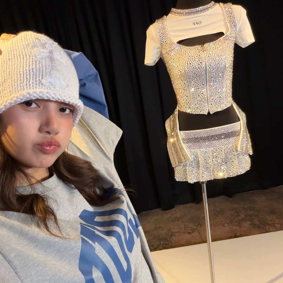 Foto terbaru Lisa (BLACKPINK)