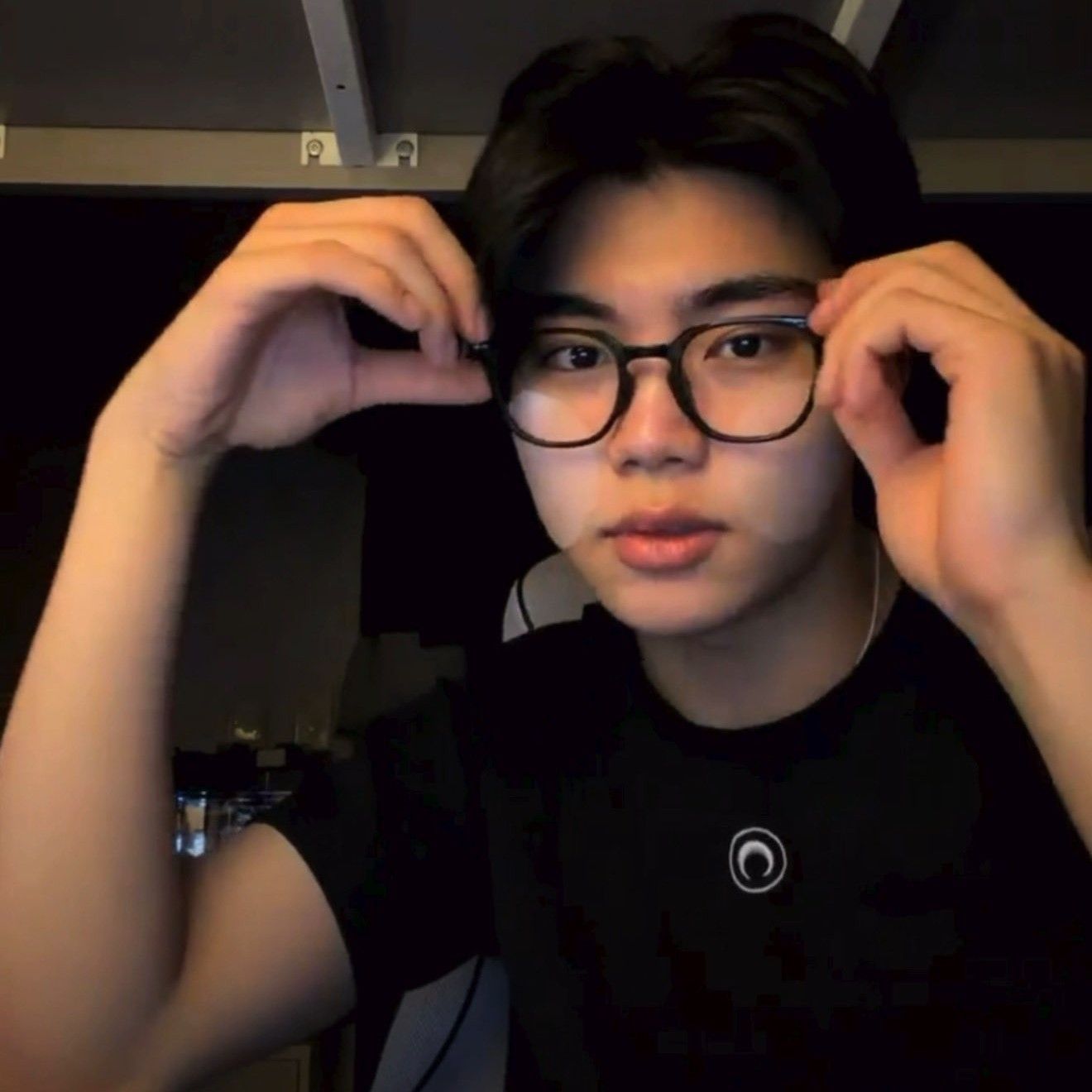 Potret di balik layar Park Gunwook (ZEROBASEONE)