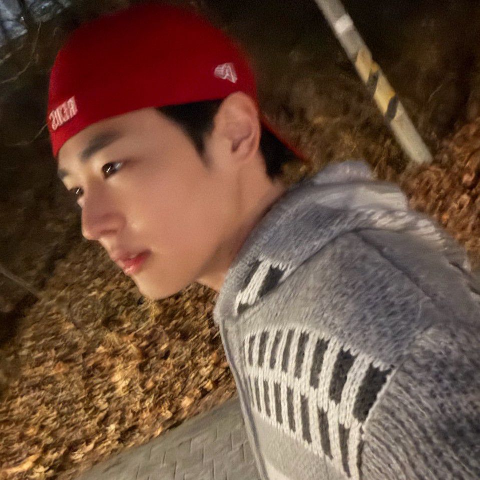 A moment captured by Choi Byungchan's fan