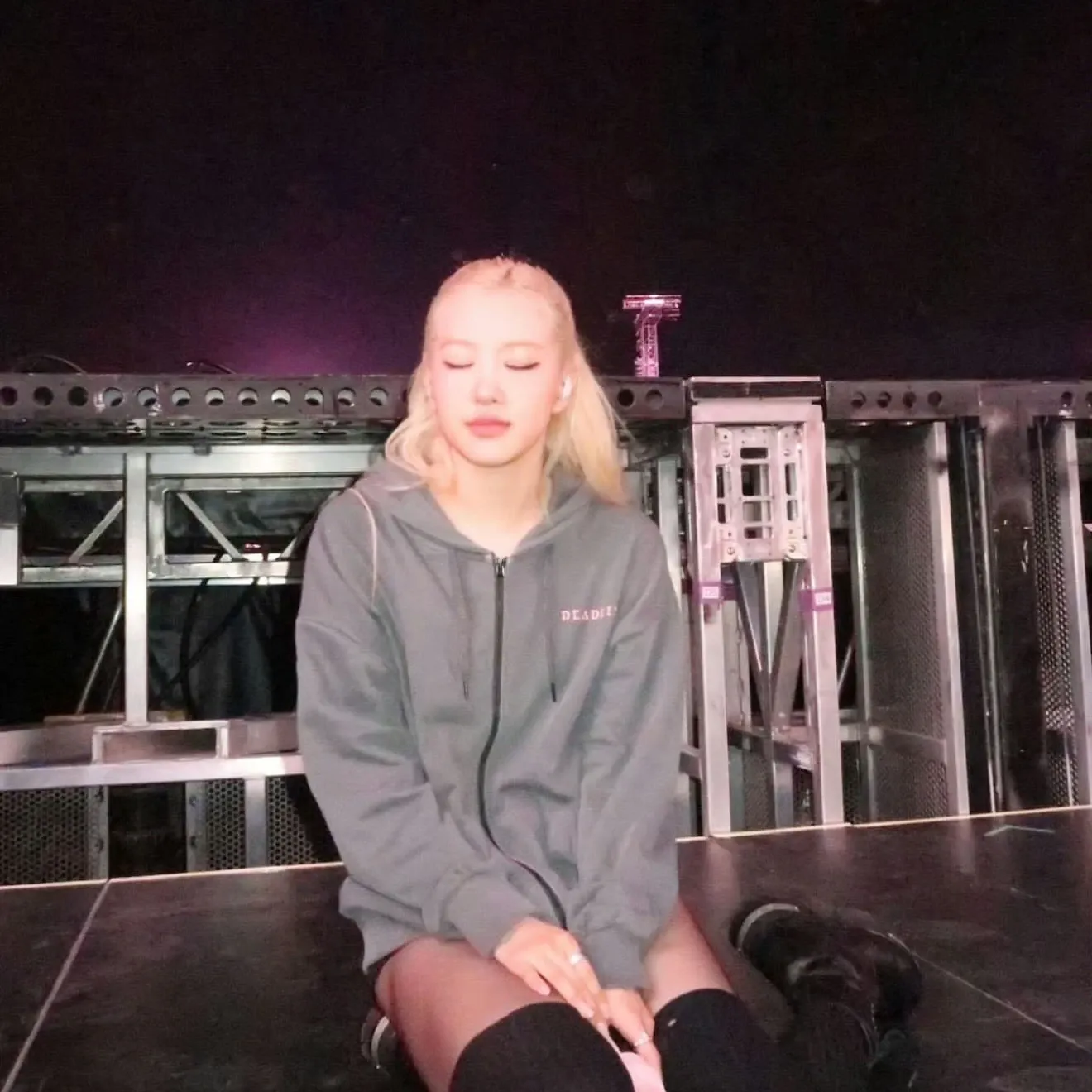 ROSÉ (BLACKPINK)的幕後花絮