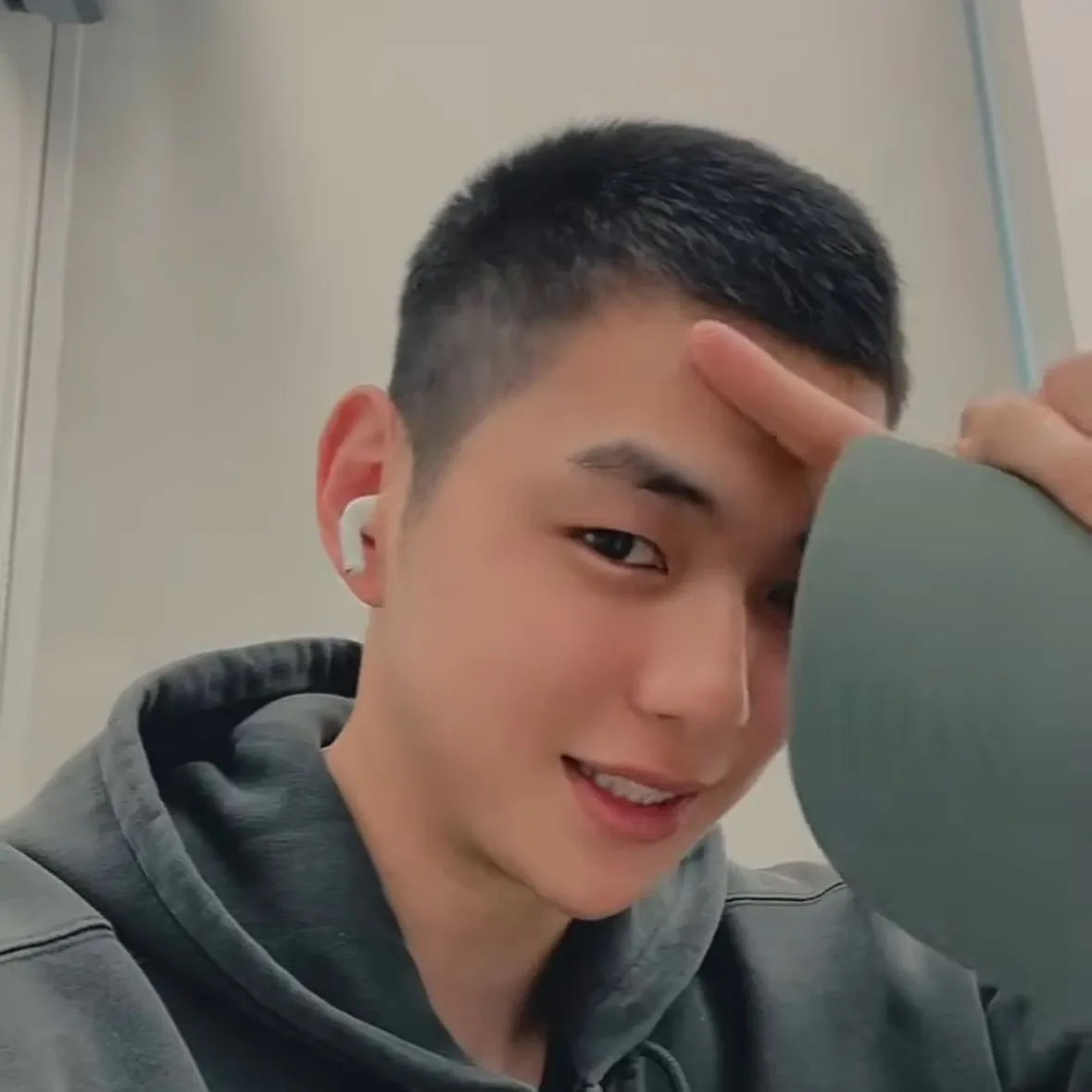 A moment captured by Kang Daniel's fan