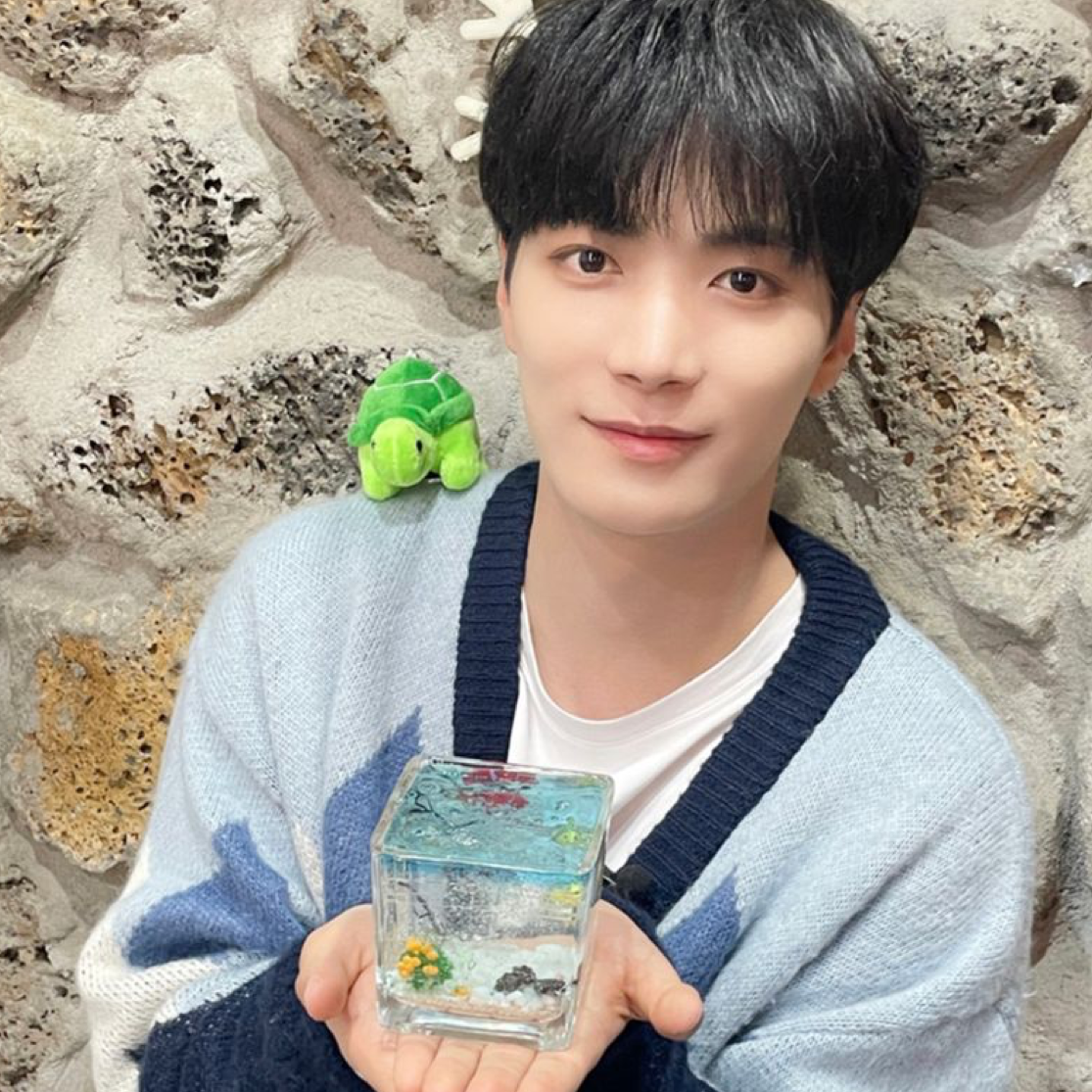 Behind-the-scenes cut of Kim Jonghyeon