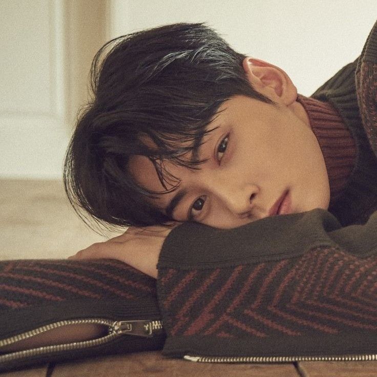 Recent activity shot of Eunwoo (ASTRO)