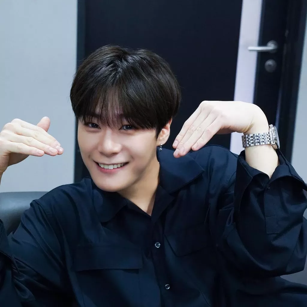 Behind-the-scenes cut of Moonbin (ASTRO)