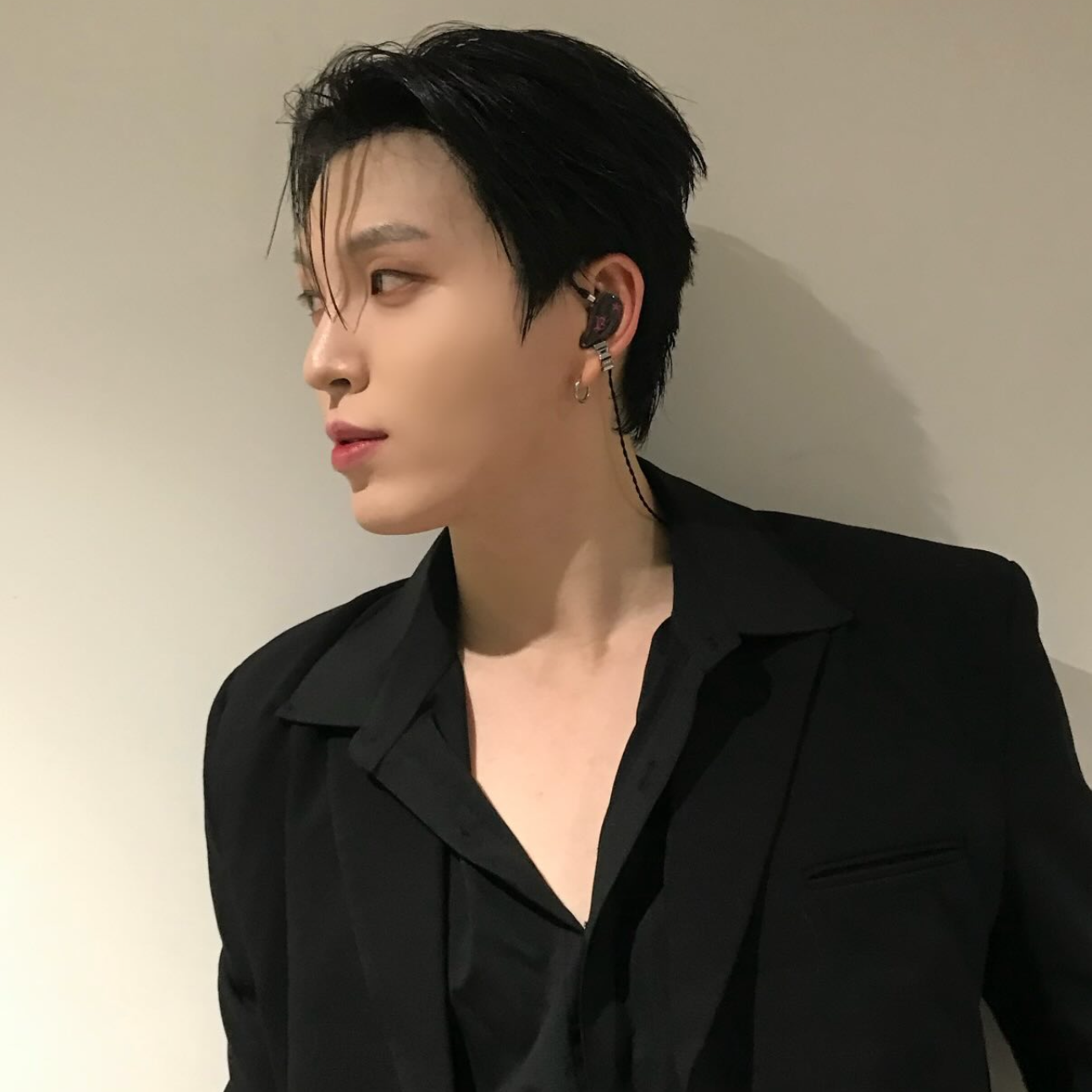 Behind-the-scenes cut of HEECHAN (DKB)