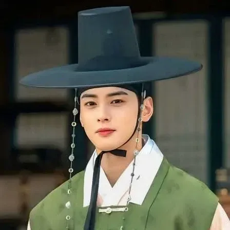 Behind-the-scenes cut of Eunwoo (ASTRO)