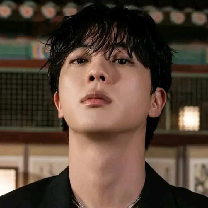 Foto terbaru Jin (BTS)