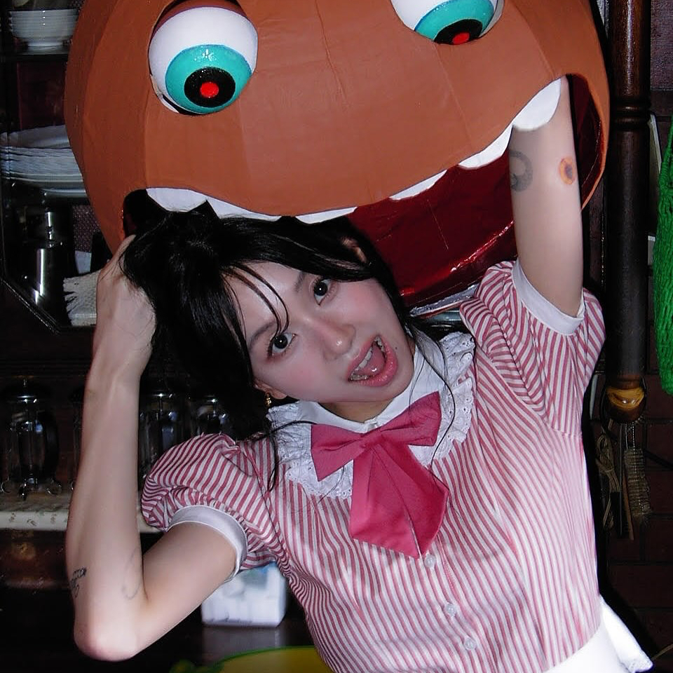 Momen yang diabadikan oleh penggemar Chaeyoung (TWICE)