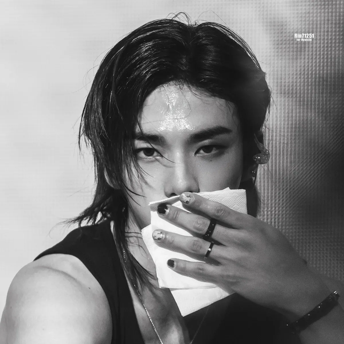 Latest photo of Hyunjin (Stray Kids)