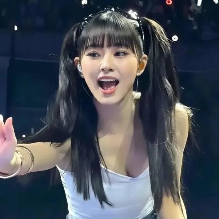 쯔위 (TWICE)의 비하인드 컷
