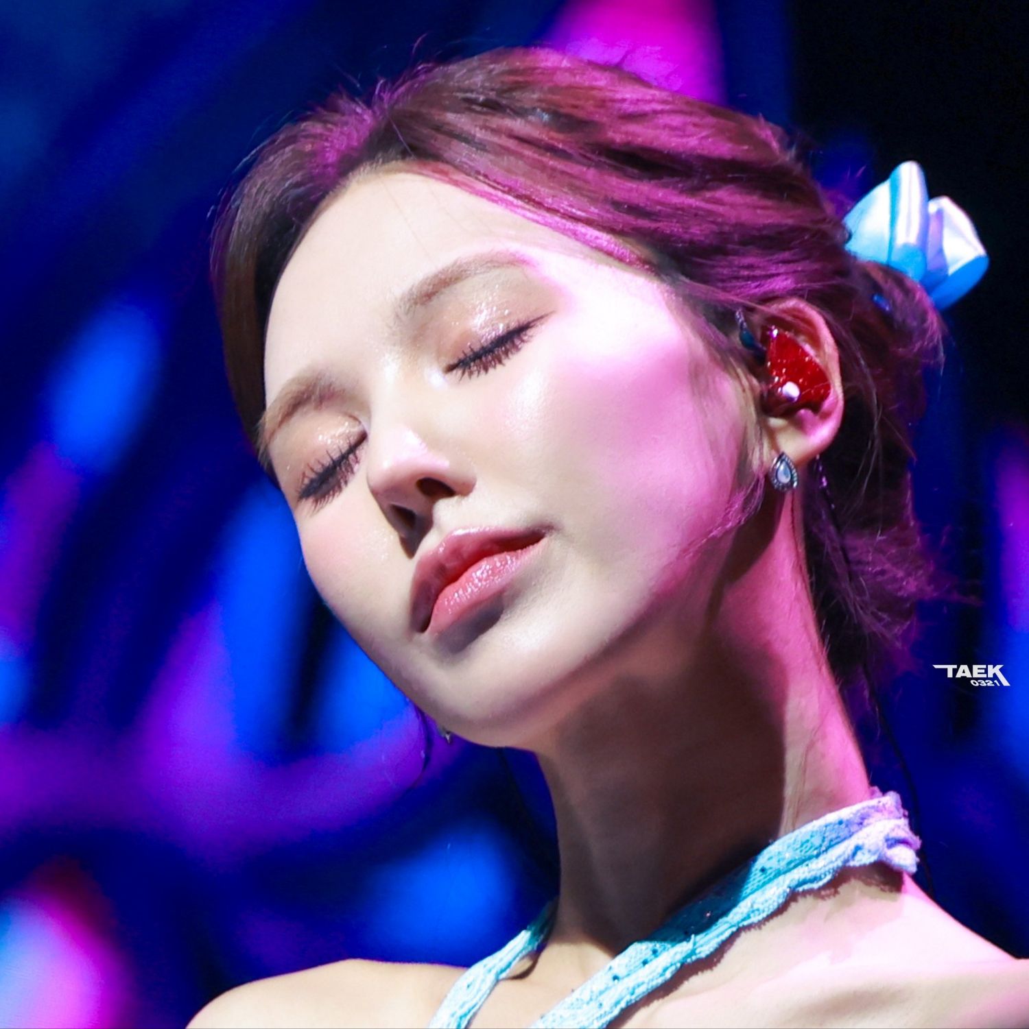 Recent activity shot of Wendy (Red Velvet)