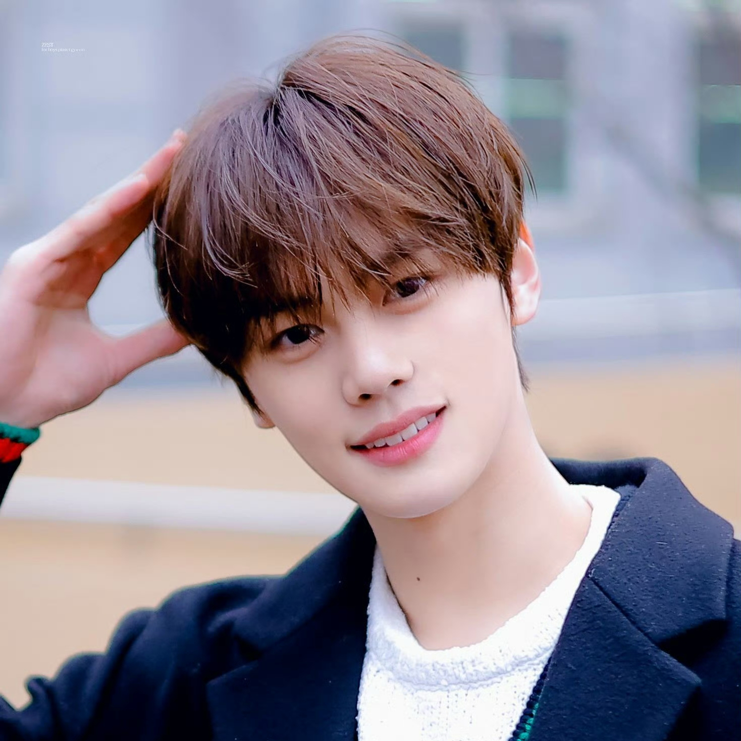Latest photo of Kim Gyuvin (ZEROBASEONE)
