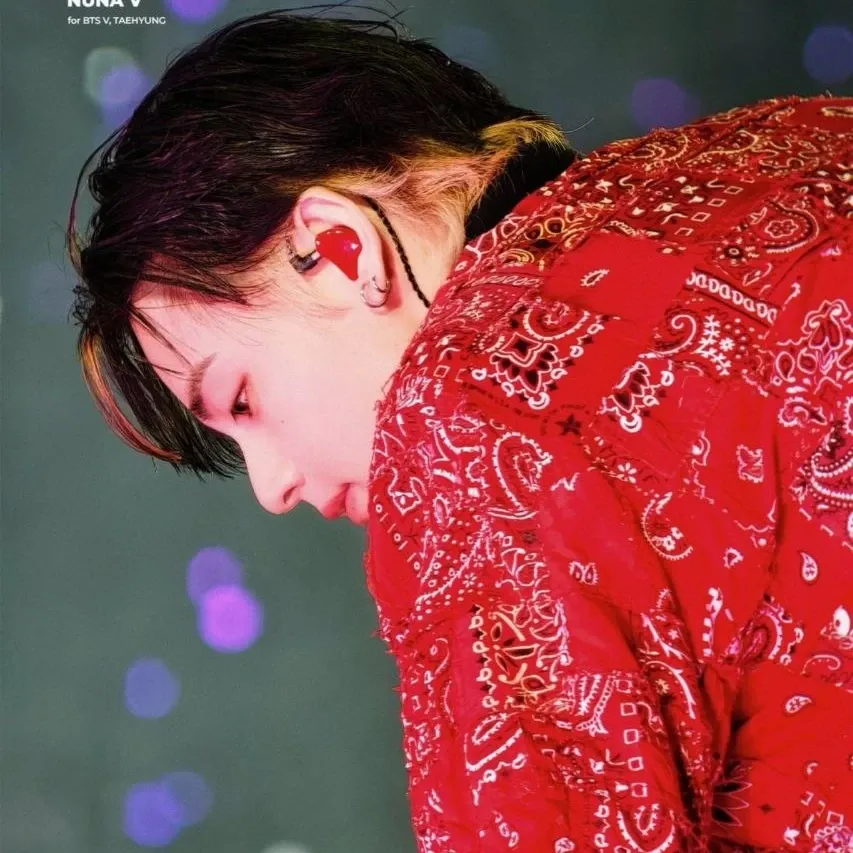 Recent activity shot of V (BTS)
