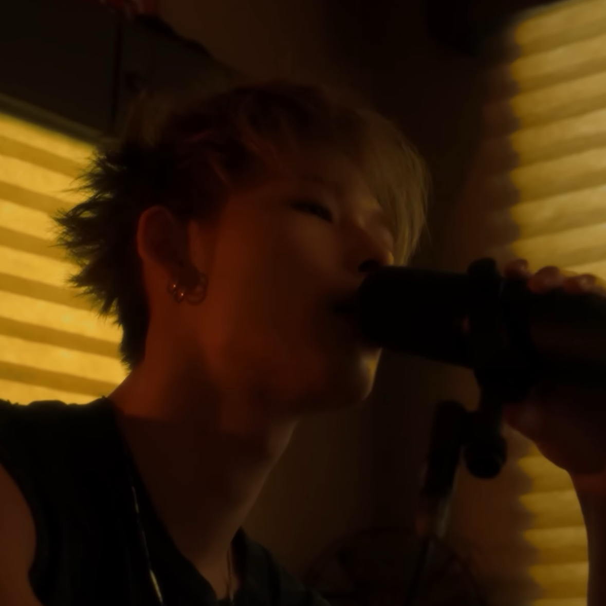 Momen yang diabadikan oleh penggemar NI-KI (ENHYPEN)