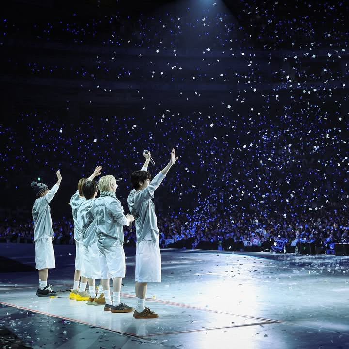 투모로우바이투게더의 비하인드 컷