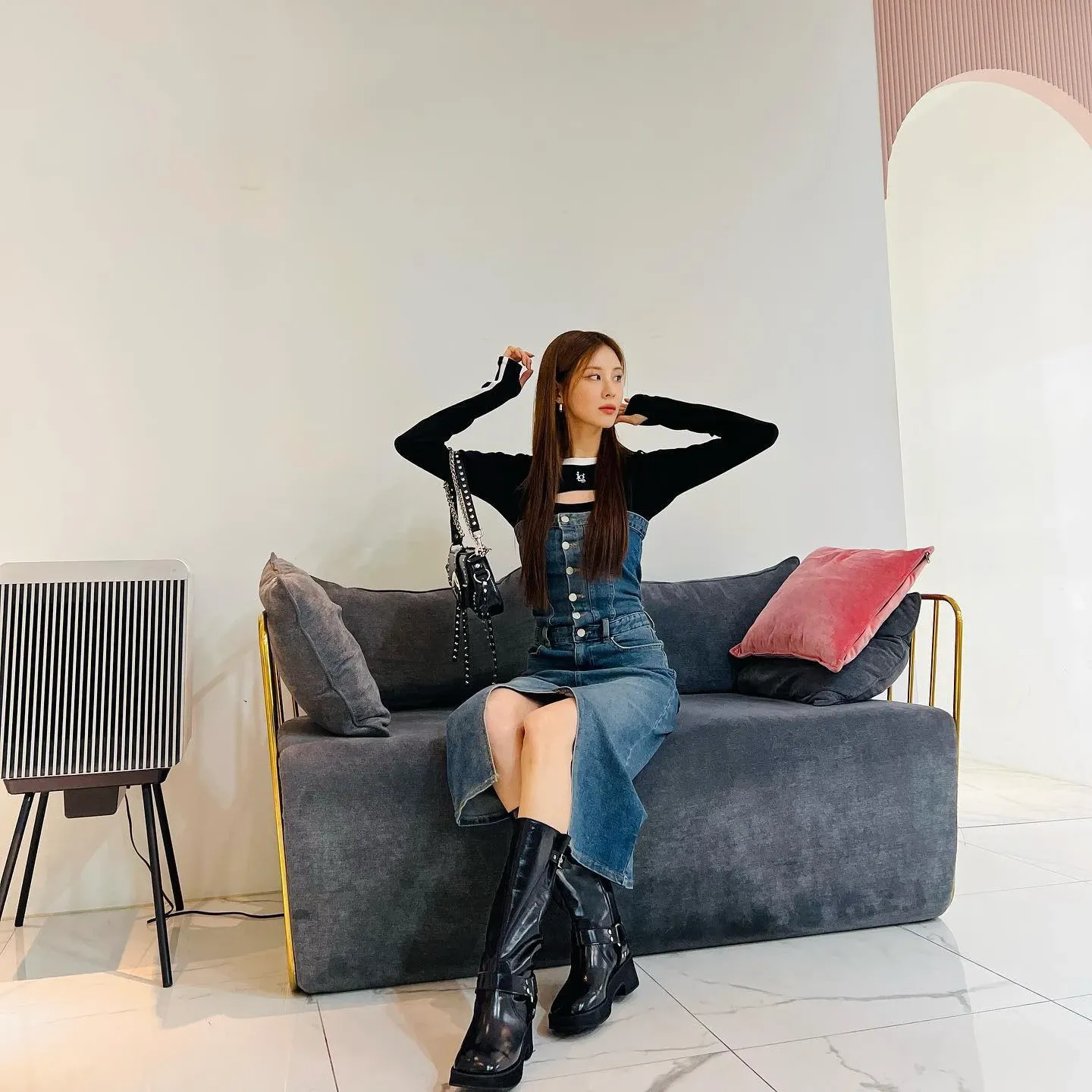 Behind-the-scenes cut of Seohyun (Girls' Generation)