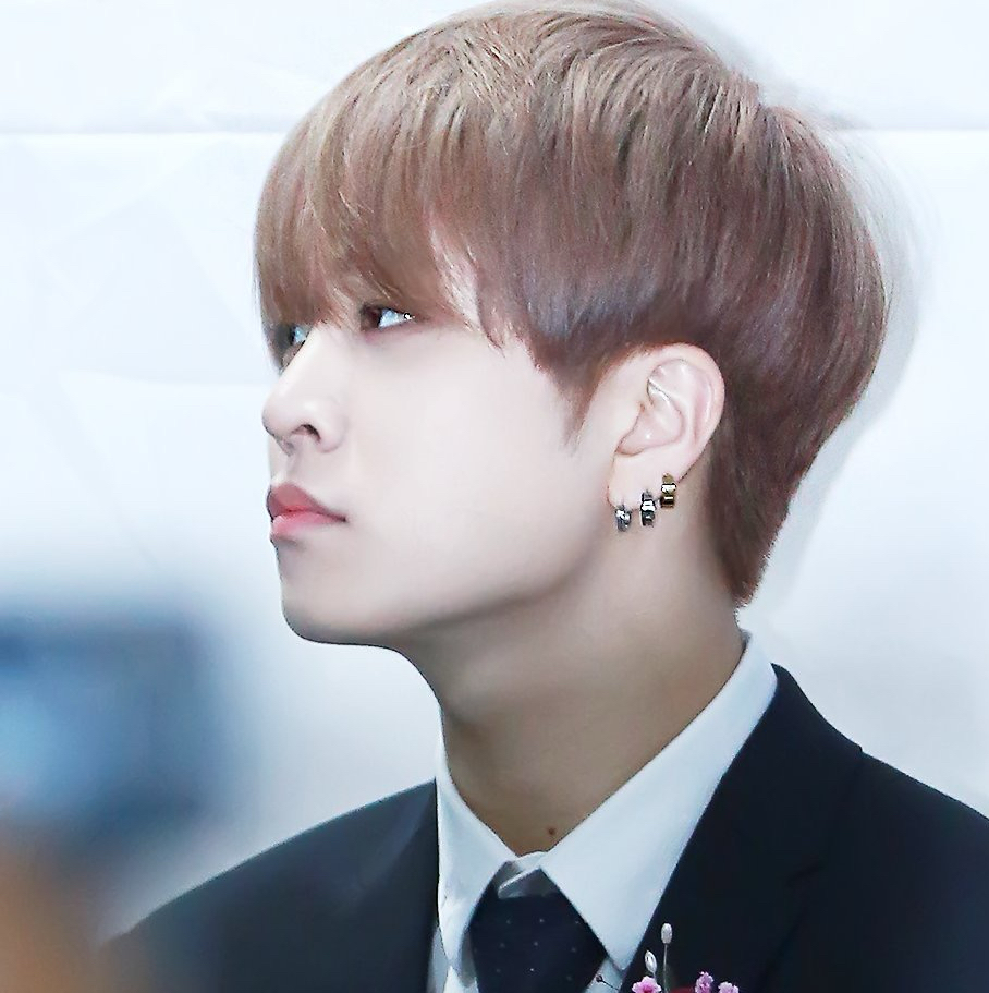 A moment captured by Youngjae (GOT7)'s fan