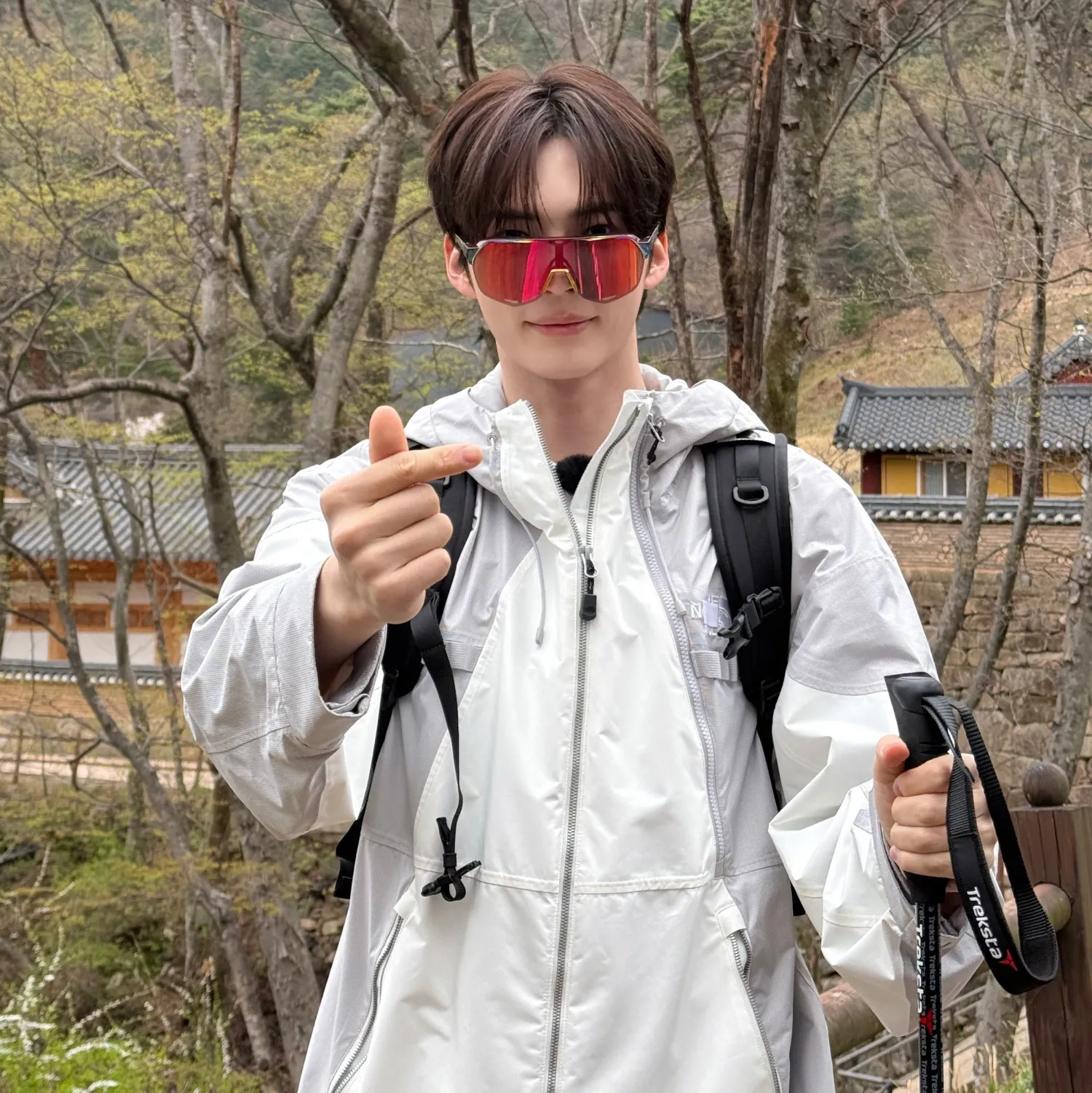 Recent activity shot of Sung Hanbin (ZEROBASEONE)