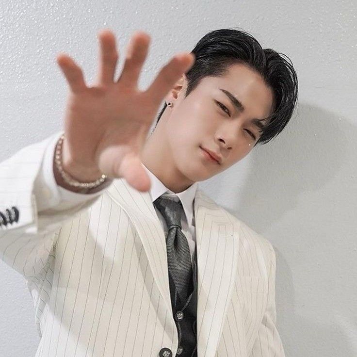 文彬 (ASTRO)粉絲拍下的瞬間