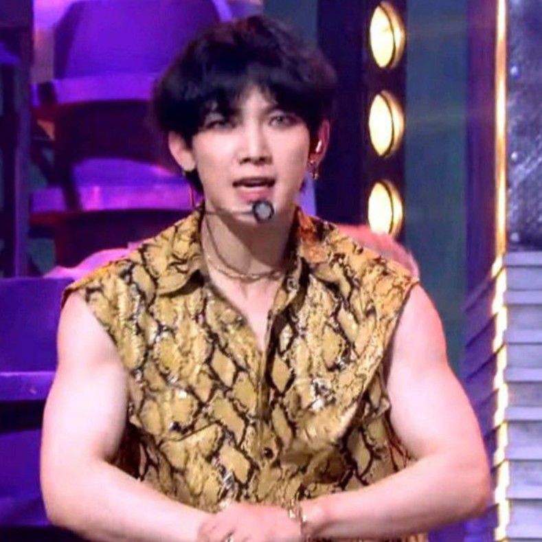 Recent activity shot of Yeosang (ATEEZ)