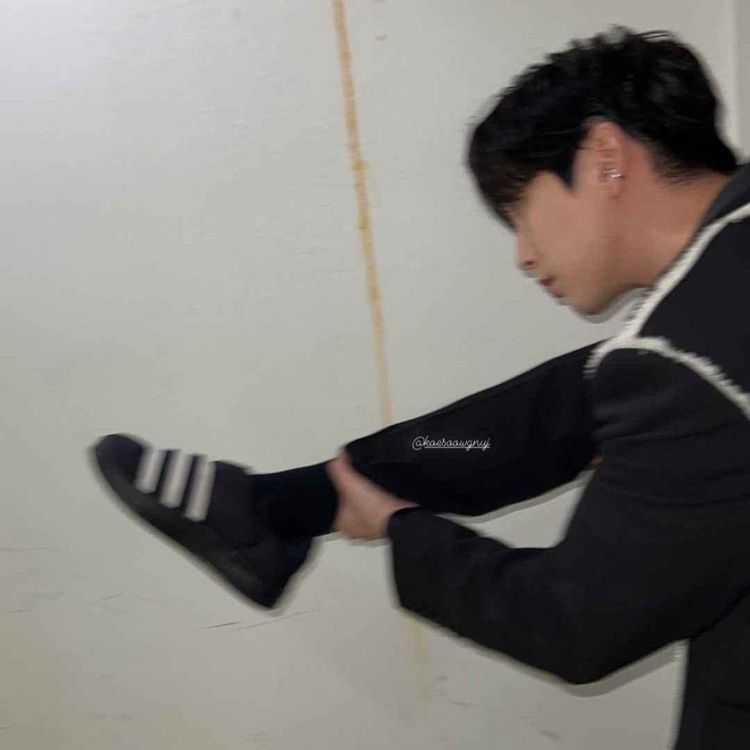 Latest photo of Shinwon (PENTAGON)