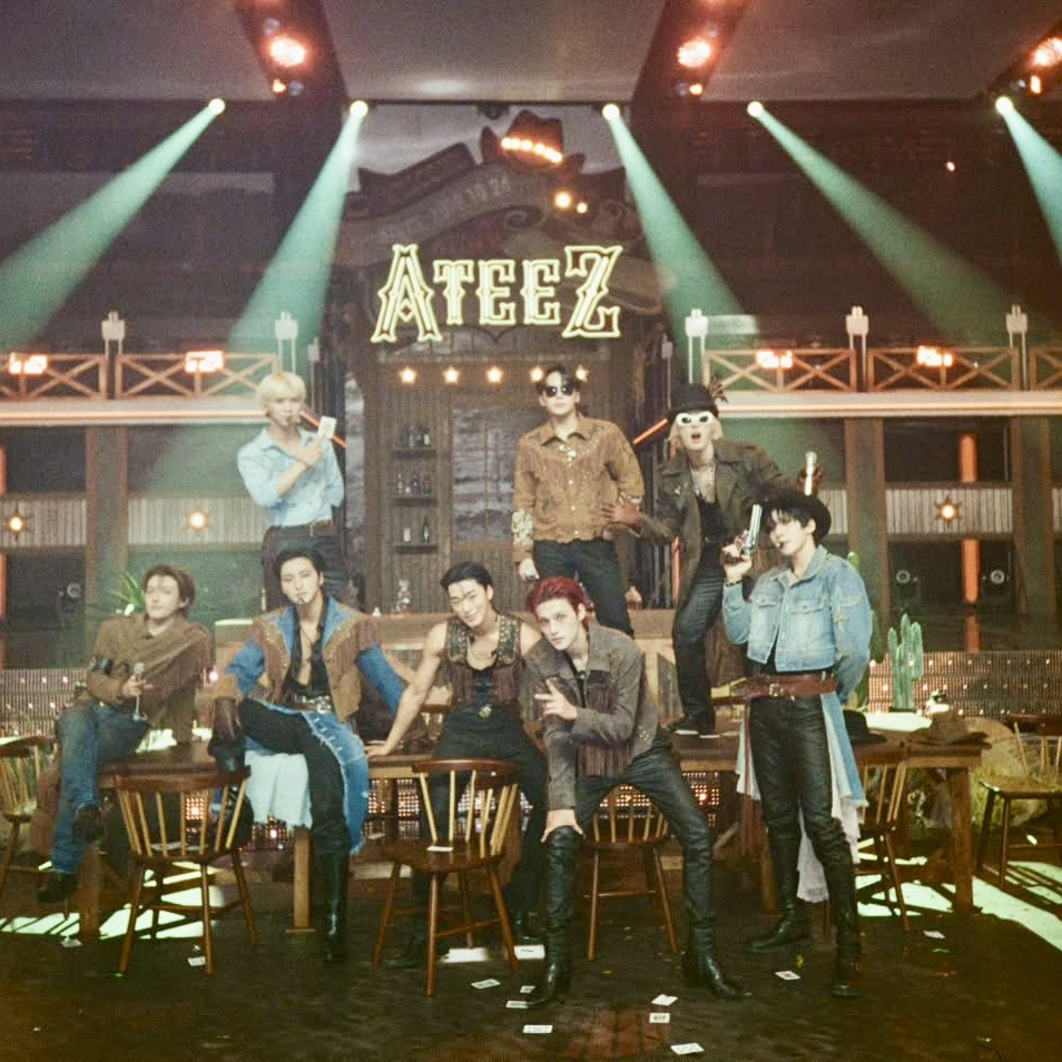 Momen yang diabadikan oleh penggemar ATEEZ