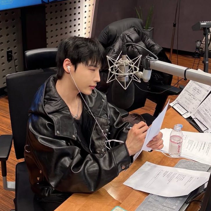 Behind-the-scenes cut of Jeon Woong (AB6IX)