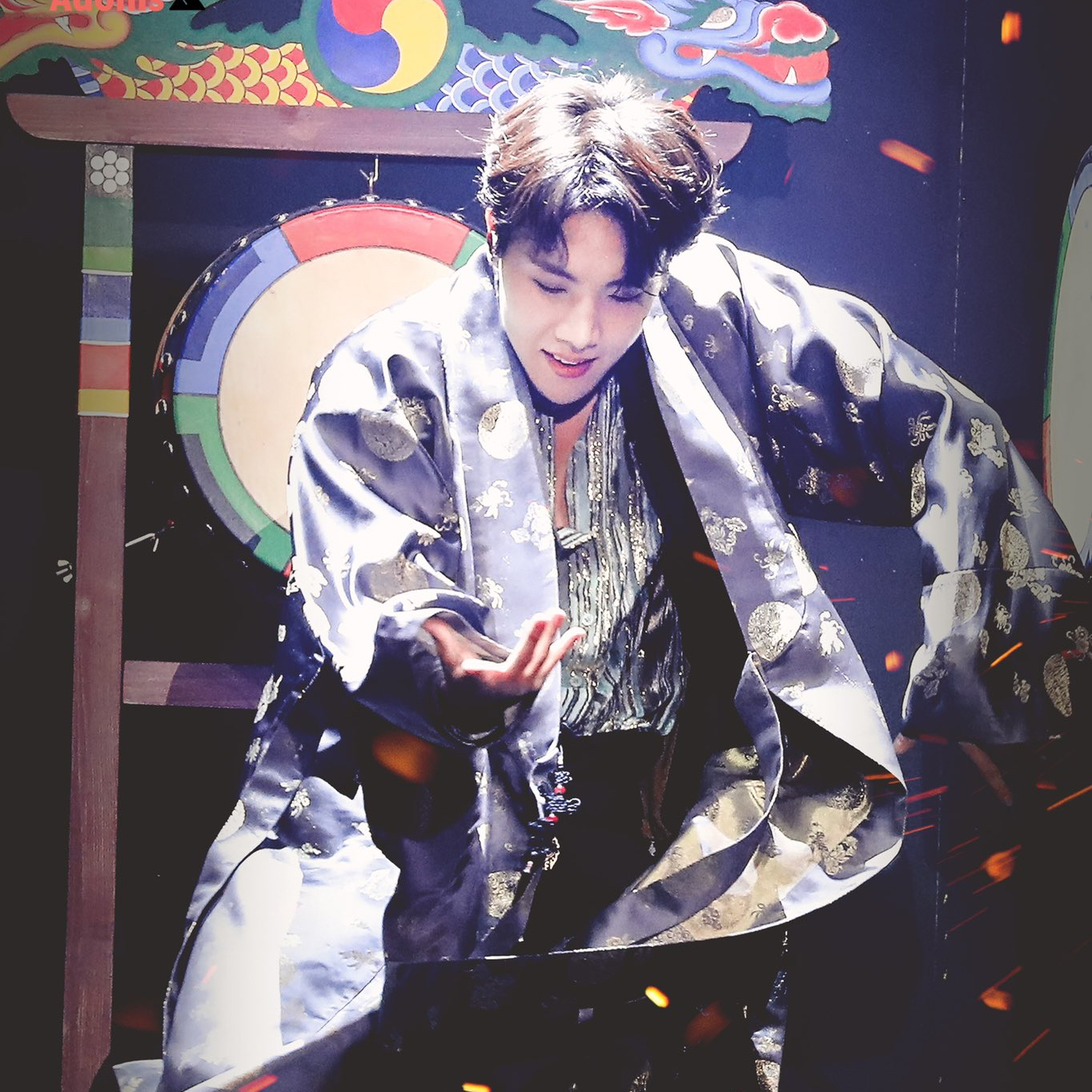 제이홉 (방탄소년단)의 최신 사진