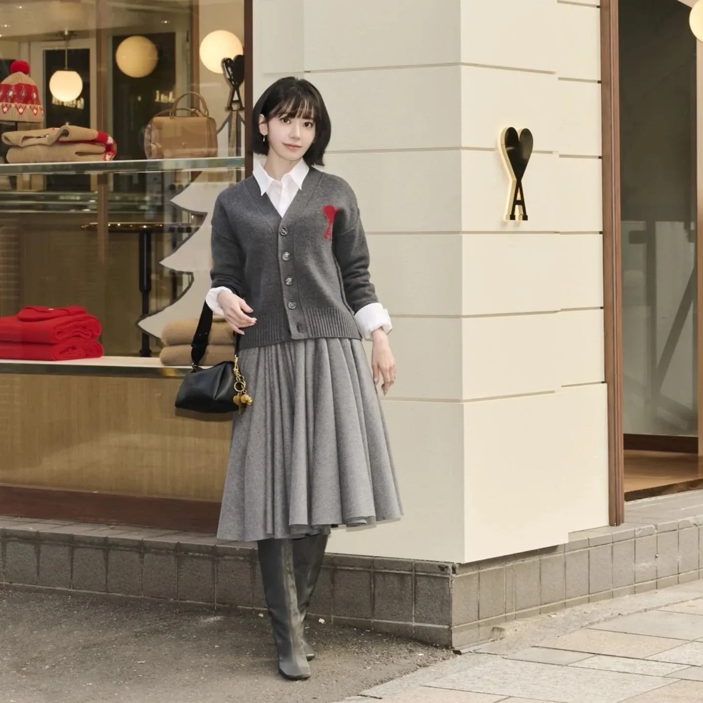 Recent activity shot of Sakura (LE SSERAFIM)