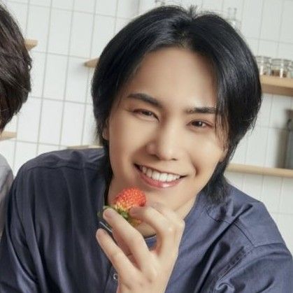 A moment captured by Rocky's fan