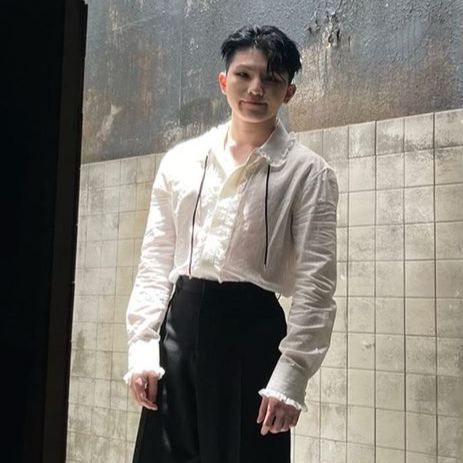 Woozi (SEVENTEEN)的最新照片