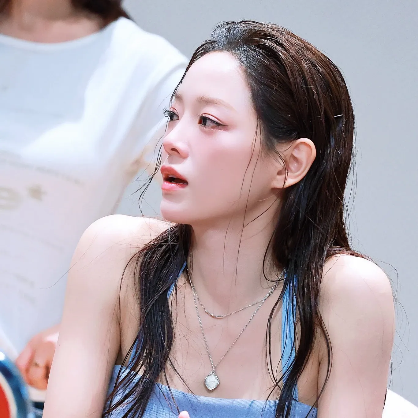 Latest photo of Sejeong (I.O.I)