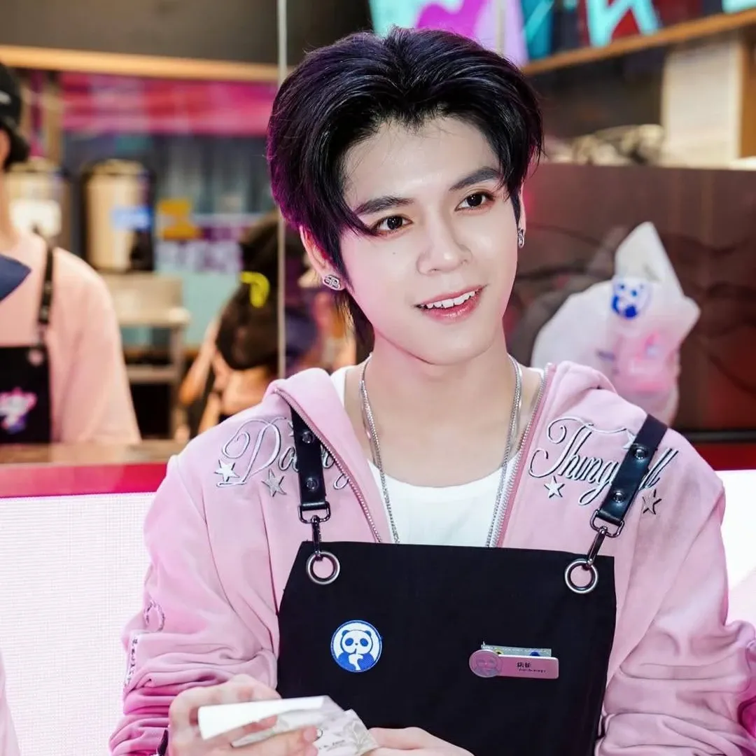 佑瀧 (NexT1DE)的最新照片