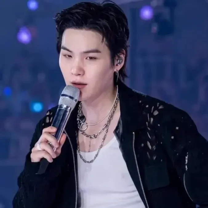 슈가 (방탄소년단) 최근 활동샷