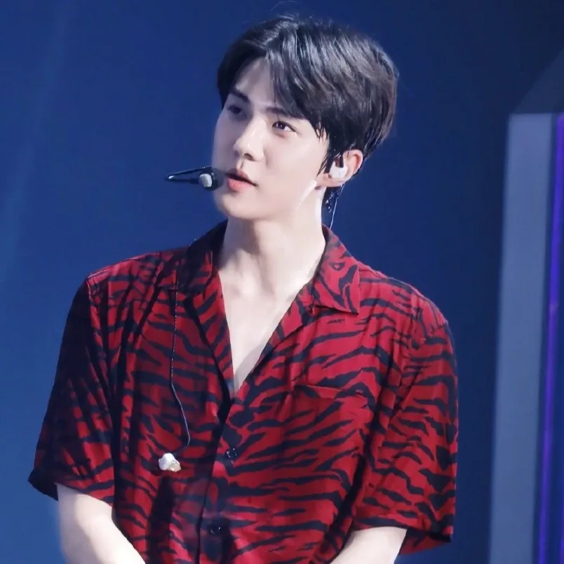 Recent activity shot of Sehun (EXO)