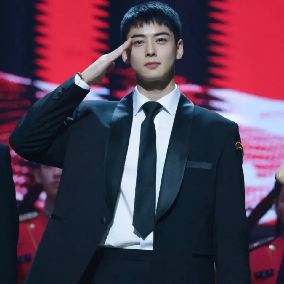 Behind-the-scenes cut of Eunwoo (ASTRO)