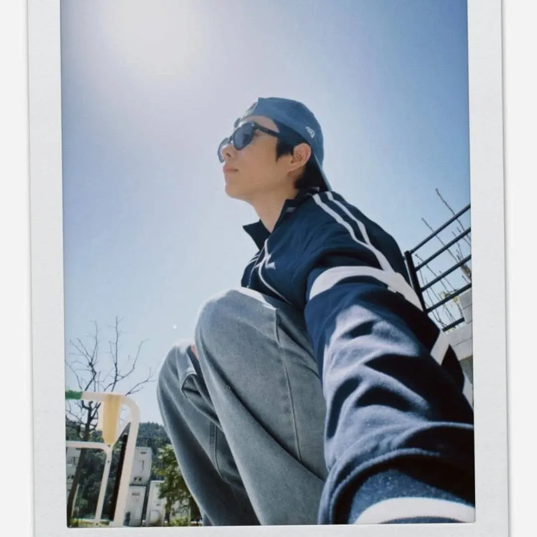 Behind-the-scenes cut of MJ (ASTRO)