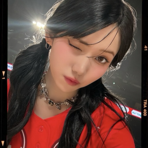 Latest photo of Kenmotsu Nano (IS:SUE)