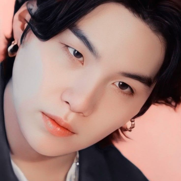 Behind-the-scenes cut of SUGA (BTS)