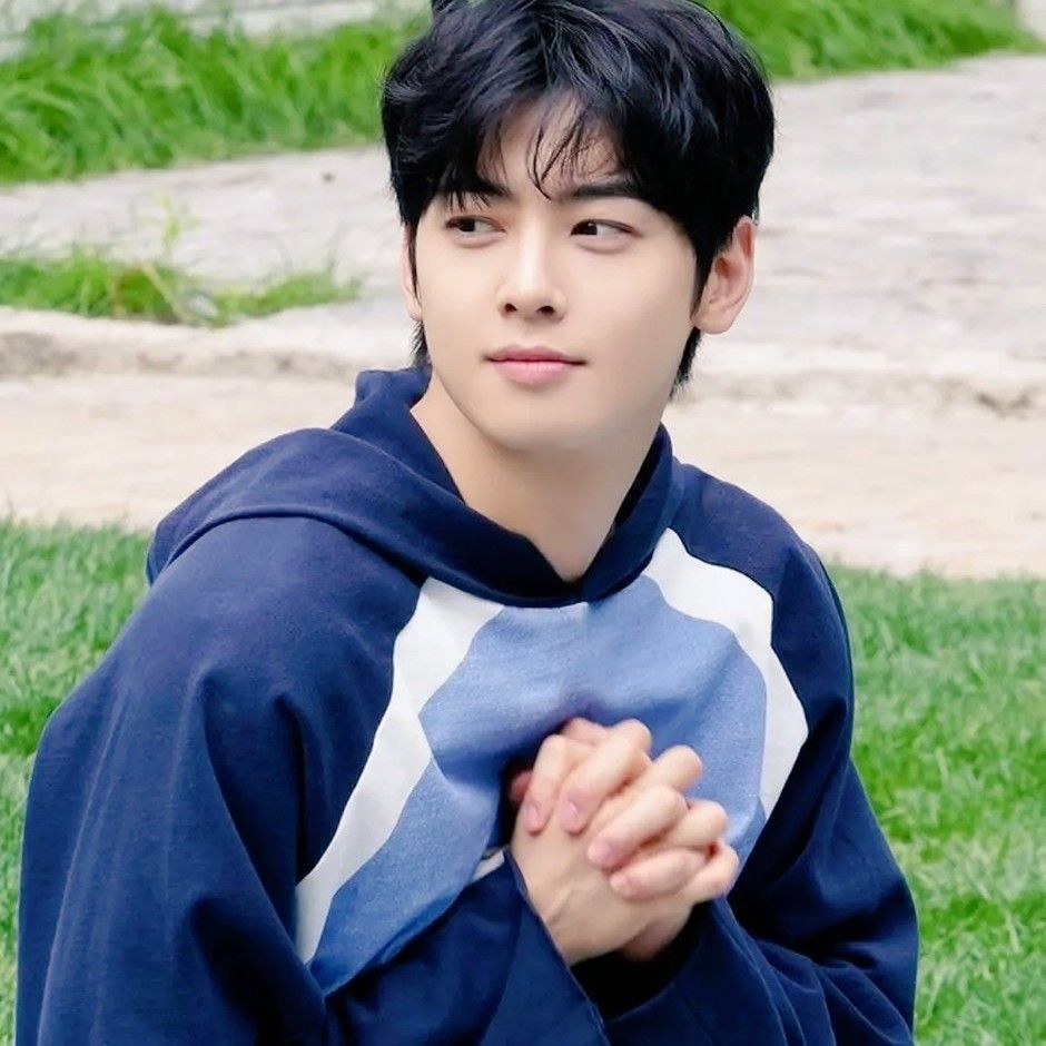 A moment captured by Eunwoo (ASTRO)'s fan