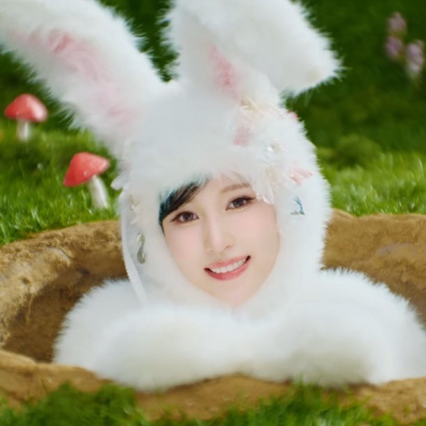 Mina (TWICE)的幕後花絮